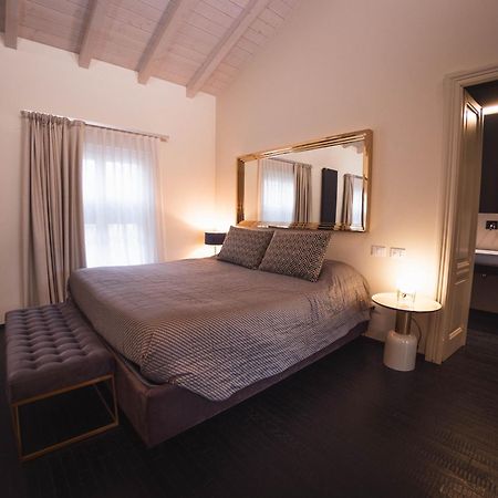 Palazzo Gozzi Bed & Beauty Bed and Breakfast Parma Exteriör bild