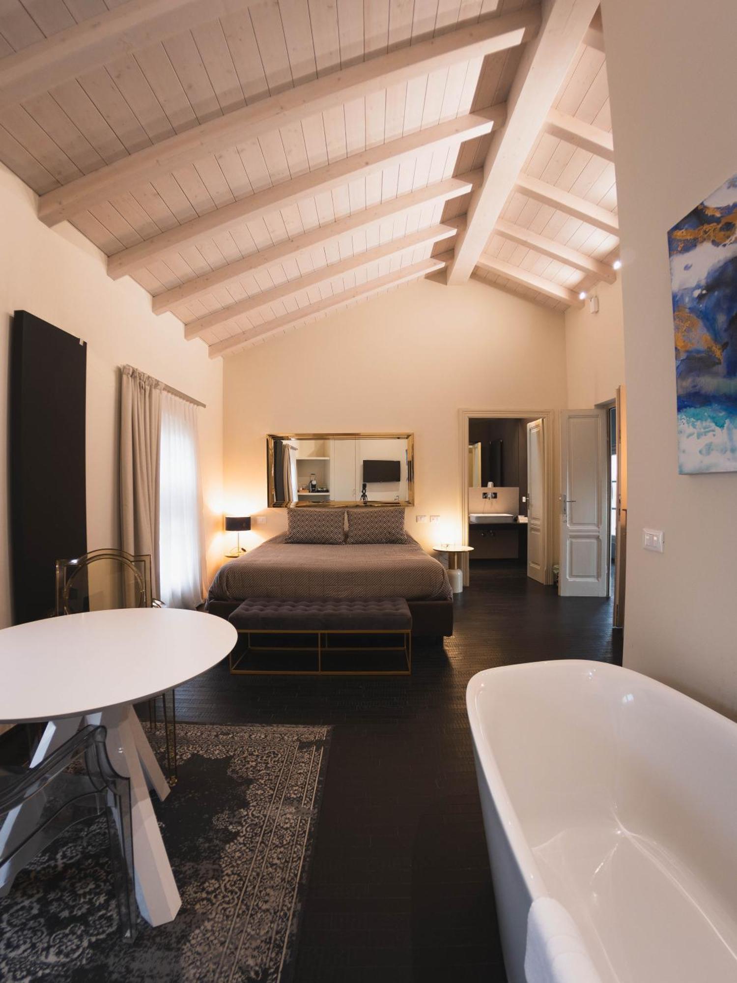 Palazzo Gozzi Bed & Beauty Bed and Breakfast Parma Exteriör bild