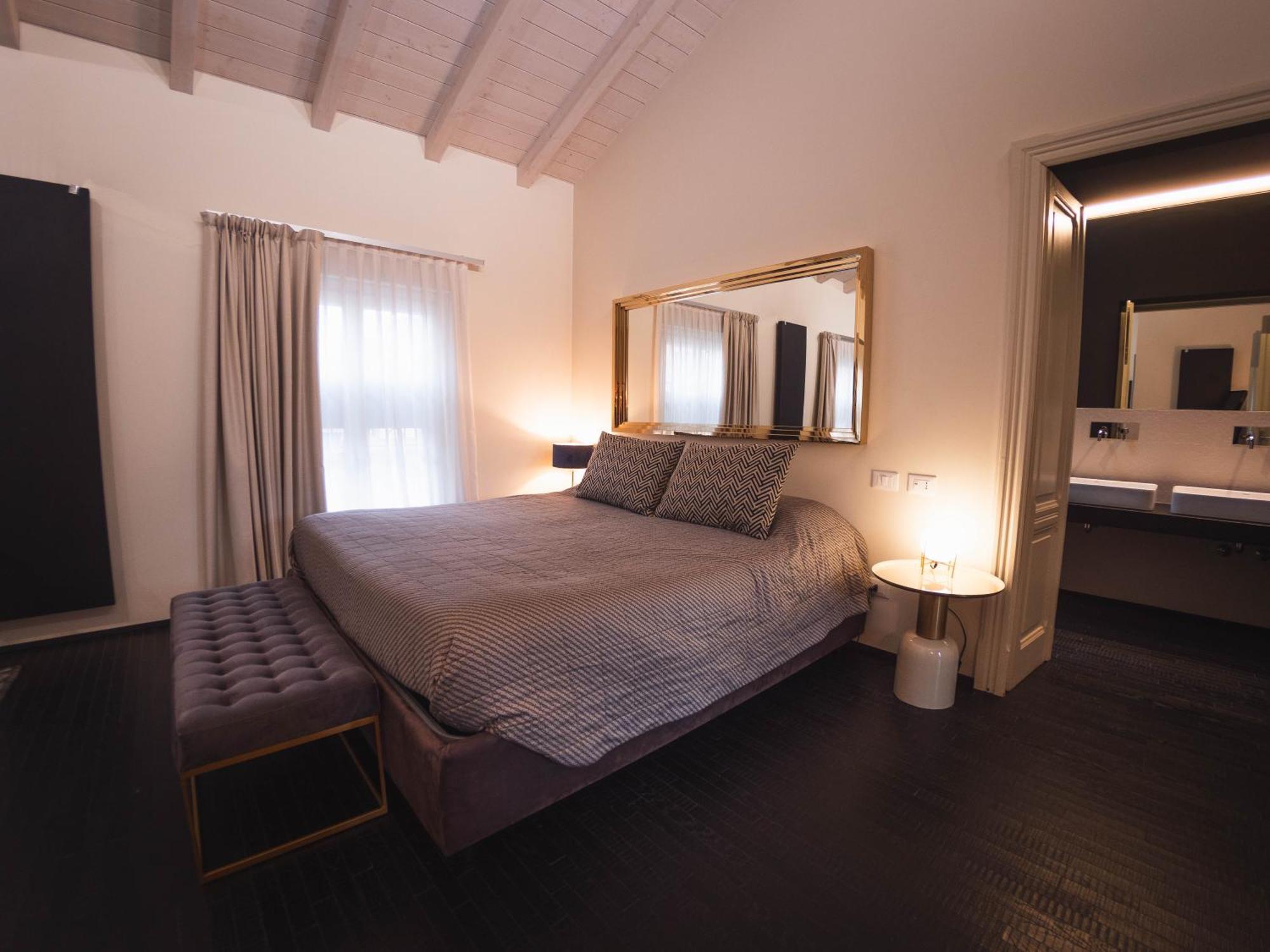 Palazzo Gozzi Bed & Beauty Bed and Breakfast Parma Exteriör bild