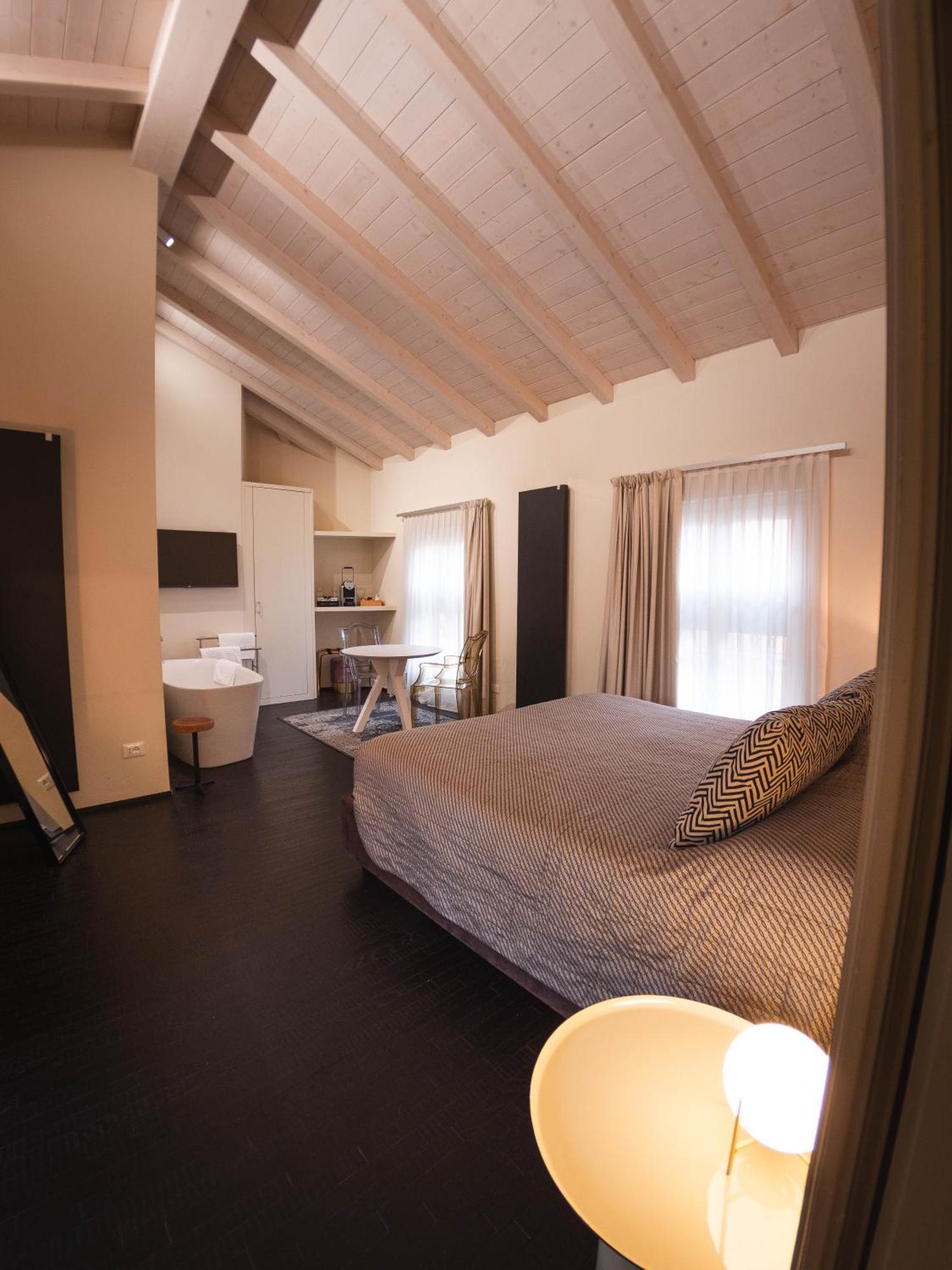 Palazzo Gozzi Bed & Beauty Bed and Breakfast Parma Exteriör bild